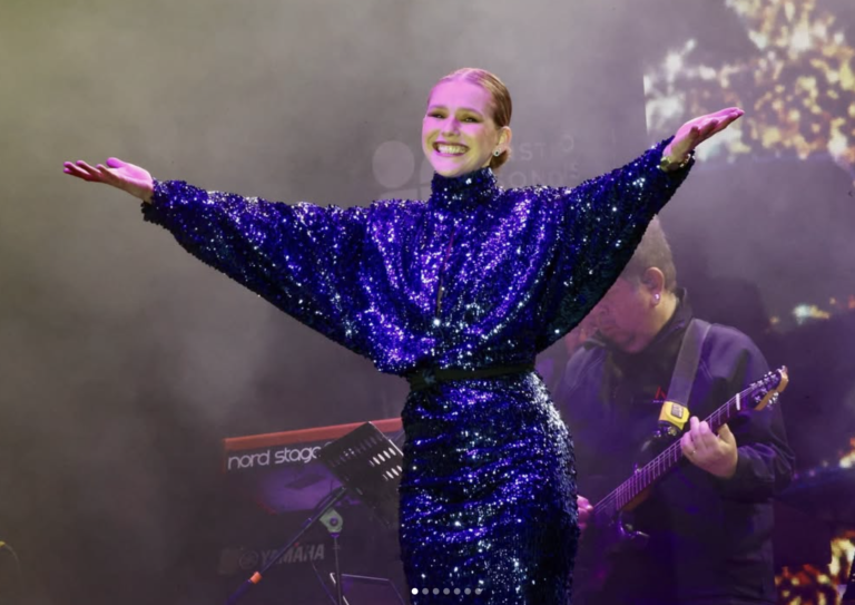 Kika Edgar prepara fiesta con la Sonora Santanera
